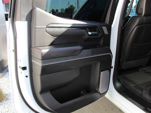 Used 2022 GMC Sierra 1500 AT4X image 36