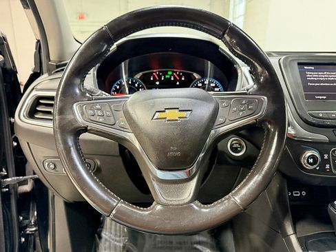 Used 2020 Chevrolet Equinox LT image 11