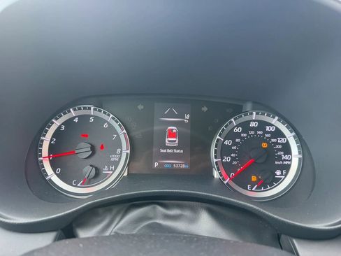 Used 2021 Toyota Highlander LE AWD/4WD image 26