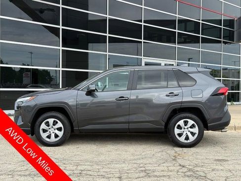 Used 2024 Toyota RAV4 LE AWD/4WD image 6