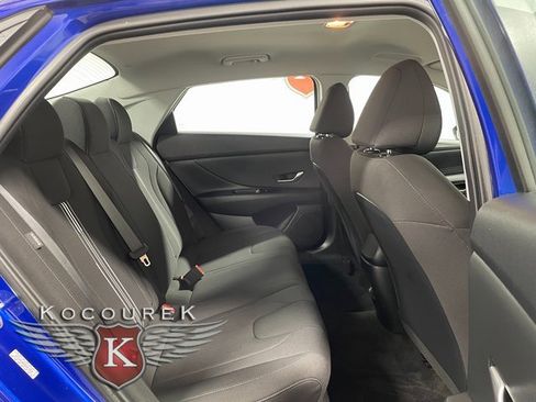 Used 2024 Hyundai Elantra SEL image 21