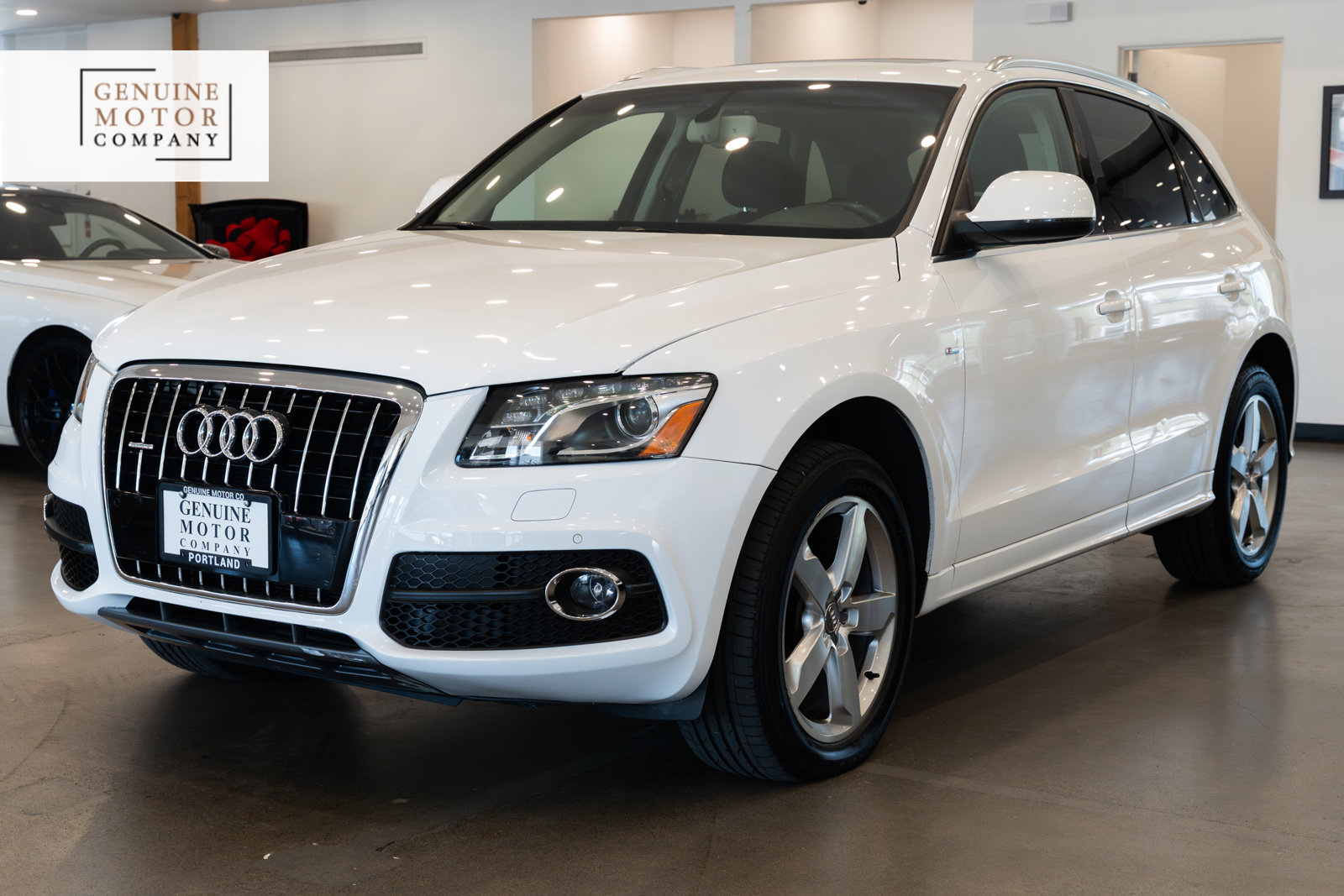 Used 2011 Audi Q5 3.2 Prestige AWD/4WD image 1