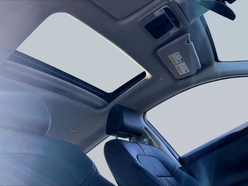 Used 2026 Honda HR-V EX-L image 13