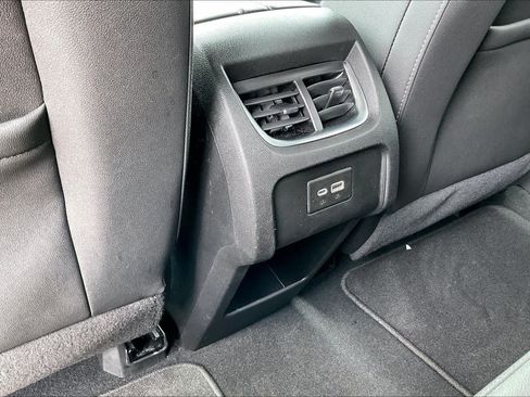 Used 2023 Chevrolet Blazer LT w/ Midnight/Sport Edition FWD image 33