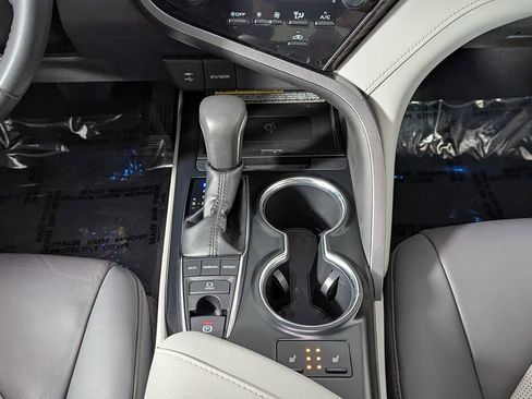 Used 2019 Toyota Camry XLE w/ Navigation Package image 36