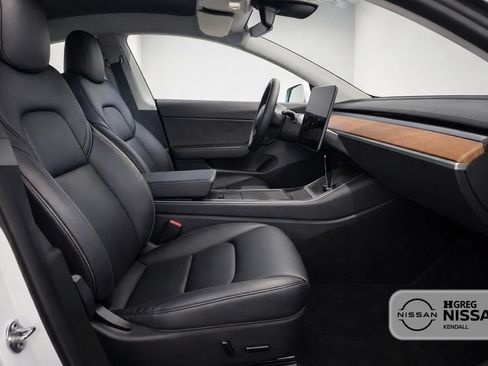 Used 2021 Tesla Model Y Long Range AWD/4WD image 10