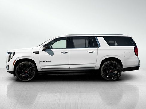New 2026 GMC Yukon XL Denali w/ Denali Reserve Package AWD/4WD image 4
