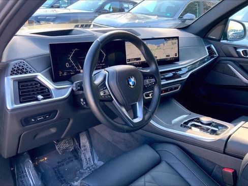 Certified 2025 BMW X5 xDrive40i w/ Premium Package image 17