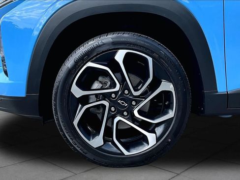 Used 2024 Chevrolet Trax RS FWD image 11