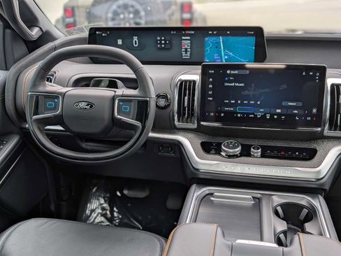 New 2025 Ford Expedition Tremor image 5