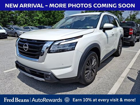 Used 2022 Nissan Pathfinder SL w/ SL Premium Package AWD/4WD image 3