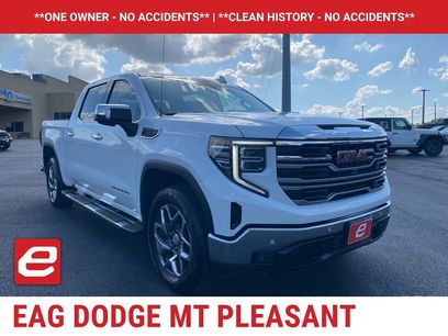 Used 2024 GMC Sierra 1500 SLT w/ SLT Premium Plus Package