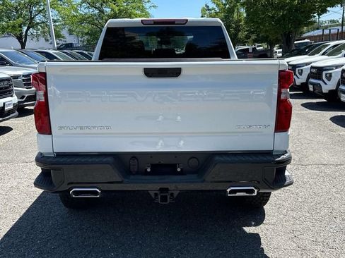 New 2026 Chevrolet Silverado 1500 Custom Trail Boss w/ LPO, Dark Essentials Package AWD/4WD image 3