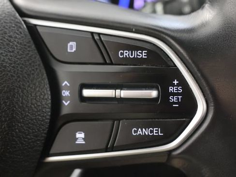 Used 2019 Hyundai Santa Fe AWD image 12