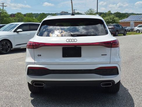 Certified 2025 Audi Q5 Premium w/ Convenience Package AWD/4WD image 7