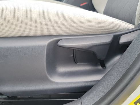 Used 2024 Toyota Corolla LE FWD image 16