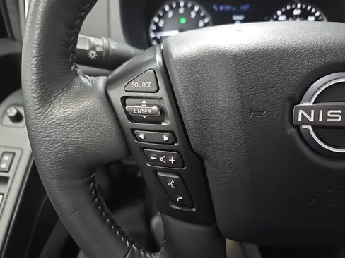 Used 2024 Nissan Frontier SV w/ SV Convenience Package image 19