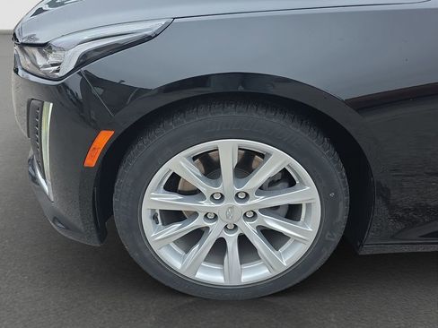 Used 2023 Cadillac CT5 Luxury image 4