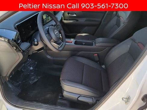 New 2025 Nissan Kicks SR w/ Illumination Package image 14