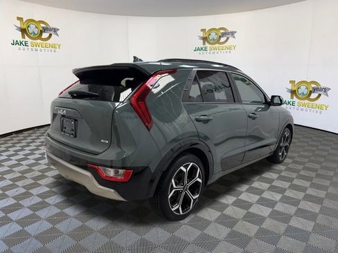 Certified 2023 Kia Niro EX Touring image 10