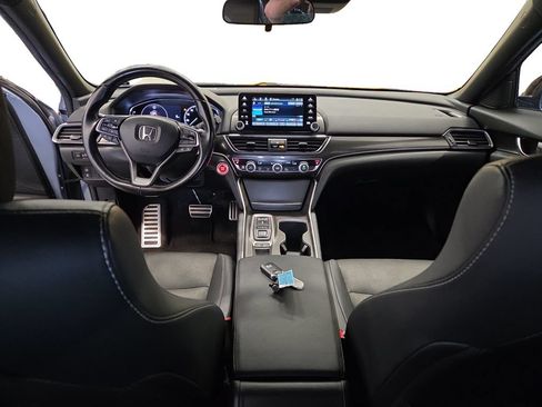 Used 2021 Honda Accord Sport image 10