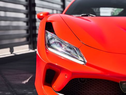 Used 2022 Ferrari F8 Tributo RWD image 8