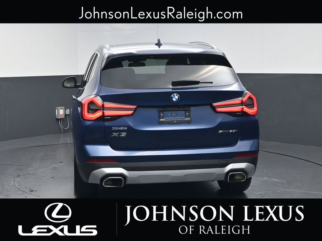 Used 2024 BMW X3 sDrive30i w/ Premium Package RWD image 8