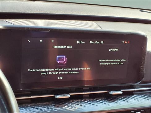 Used 2022 Kia Carnival SX Prestige image 12