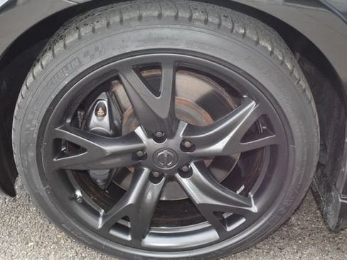 Used 2010 Nissan 370Z Touring w/ Sport Pkg RWD image 38