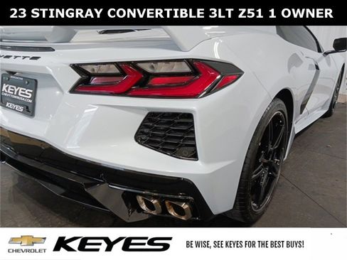 Used 2023 Chevrolet Corvette Stingray Premium Conv w/ Z51 Performance Package image 16