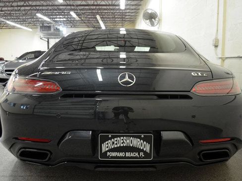 Used 2019 Mercedes-Benz AMG GT C w/ AMG Interior Night Package image 6