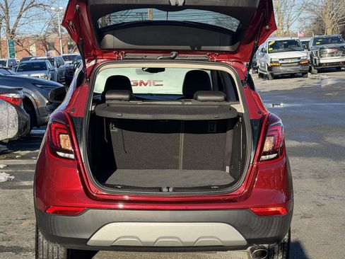 Used 2022 Buick Encore Preferred w/ Safety Package image 9