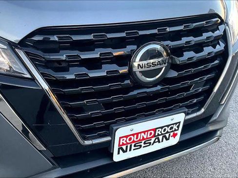 Certified 2021 Nissan Kicks SR image 29