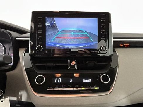Used 2021 Toyota Corolla LE w/ Carpet Mat Package (TMS) FWD image 23