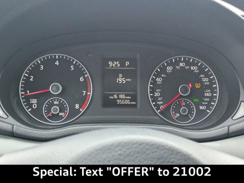 Used 2013 Volkswagen Passat 2.5 S image 30