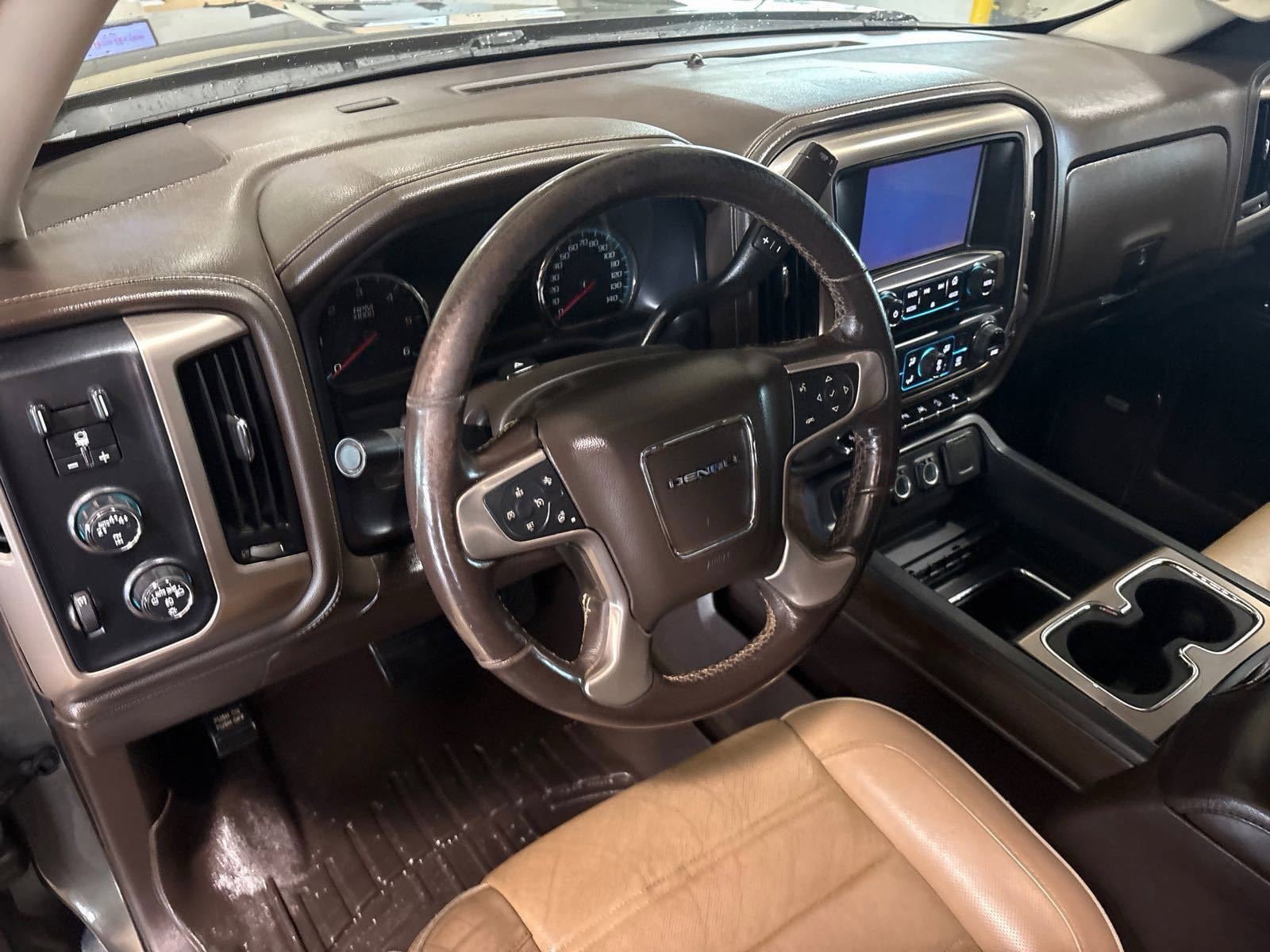 Used 2018 GMC Sierra 1500 Denali w/ Denali Ultimate Package AWD/4WD image 4
