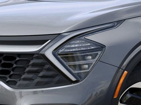 New 2025 Kia Sportage LX image 11