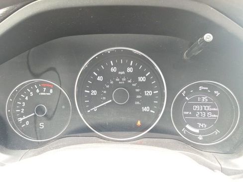 Used 2018 Honda HR-V EX image 39