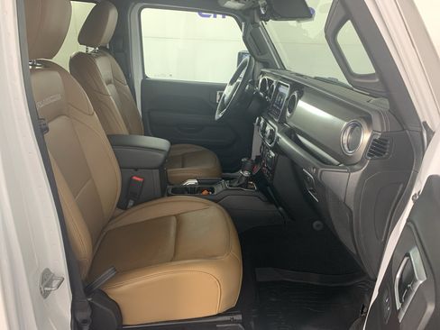 Used 2020 Jeep Gladiator Rubicon AWD/4WD image 40