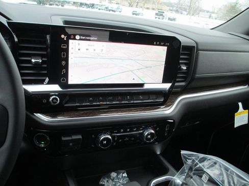 New 2026 GMC Sierra 1500 Elevation image 15