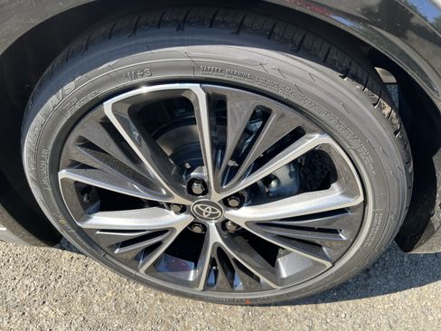 New 2026 Toyota Prius XLE FWD image 7
