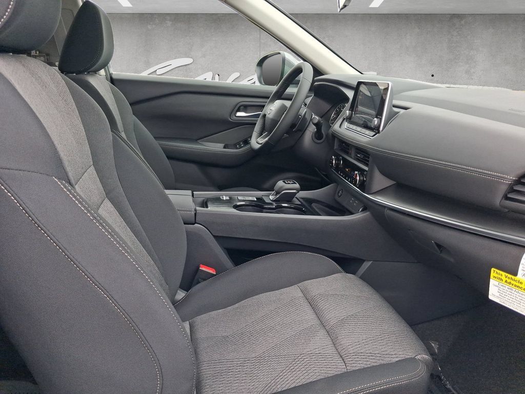 New 2026 Nissan Rogue SV FWD image 25