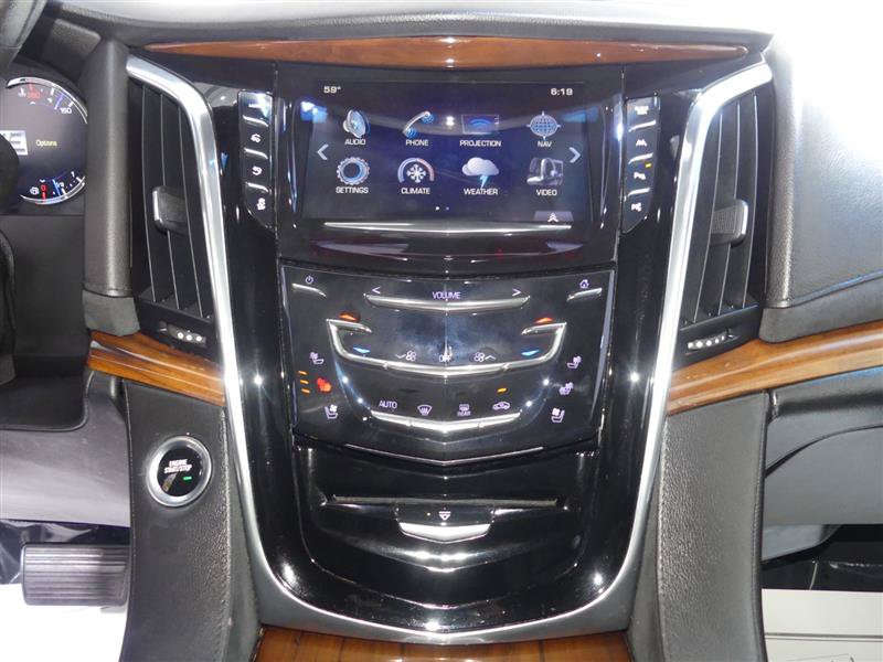 Used 2017 Cadillac Escalade Luxury AWD/4WD image 38