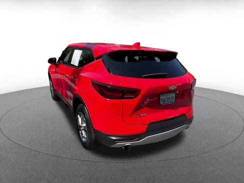 Used 2026 Chevrolet Blazer LT FWD image 9