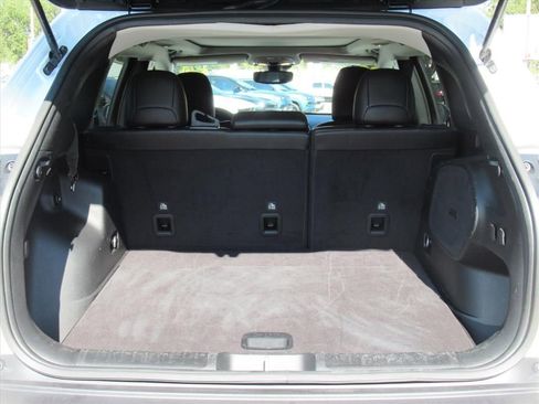 Used 2022 Jeep Cherokee Latitude w/ Sun & Sound Group image 29