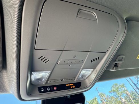 Used 2022 Cadillac XT4 Premium Luxury w/ Safety Alert Package image 35