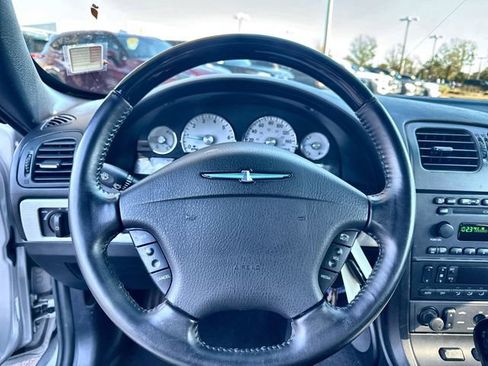Used 2004 Ford Thunderbird image 22