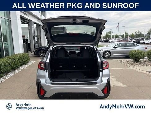 Used 2024 Subaru Crosstrek 2.0i Premium AWD/4WD image 9