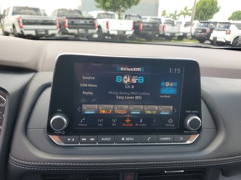 Used 2023 Nissan Rogue SV image 23