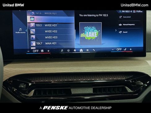 Used 2025 BMW 330i xDrive Sedan image 8